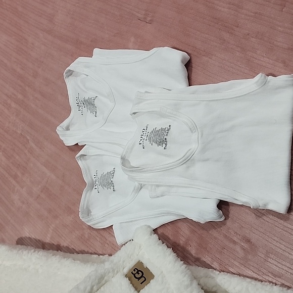 Polo Ralph Lauren under shirt - Picture 3 of 3